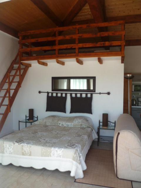 Chambre D'Hotes "La Bastide Des Eucalyptus" Antibes Buitenkant foto