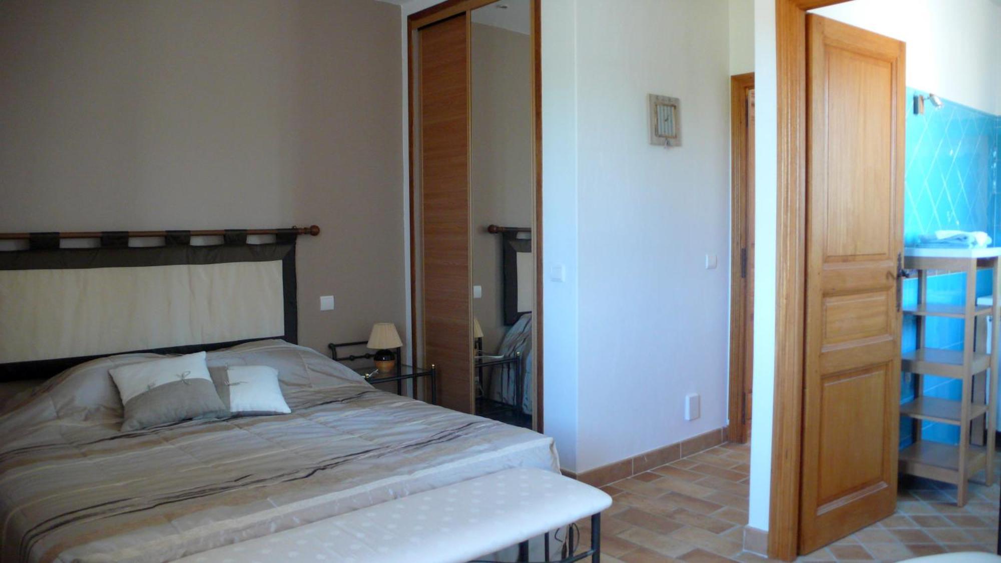 Chambre D'Hotes "La Bastide Des Eucalyptus" Antibes Buitenkant foto