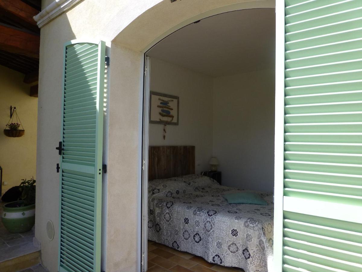 Chambre D'Hotes "La Bastide Des Eucalyptus" Antibes Buitenkant foto